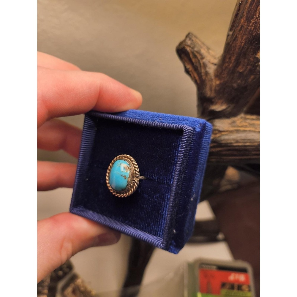 Old Sterling Silver And Turquoise Ring Size 4 And 1/2 - Picture 3 of 5